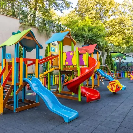 Prestige And Aquapark Hotel 4*