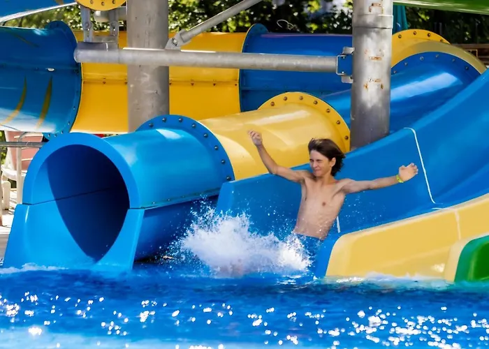 Prestige And Aquapark Hotel 4*