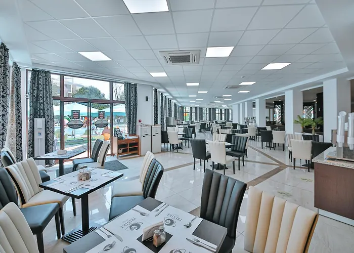 Prestige And Aquapark 4*