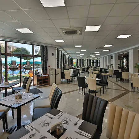 酒店 Prestige And Aquapark 瓦爾納