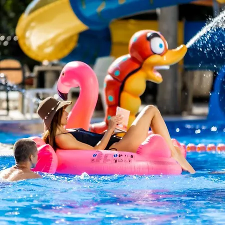 Prestige And Aquapark Hotel 4*