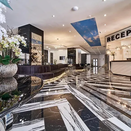 Hotel Prestige And Aquapark Varna