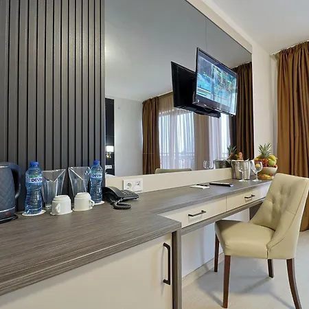 Hotel Prestige And Aquapark 4*