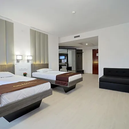 酒店 Prestige And Aquapark 瓦爾納