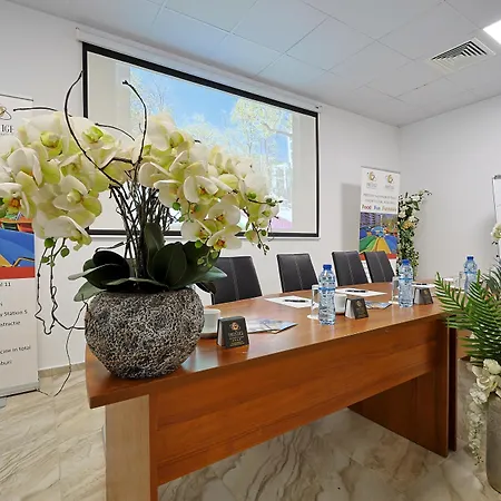 Prestige And Aquapark Готель 4*