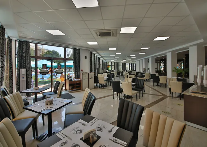 Hotel Prestige And Aquapark Varna