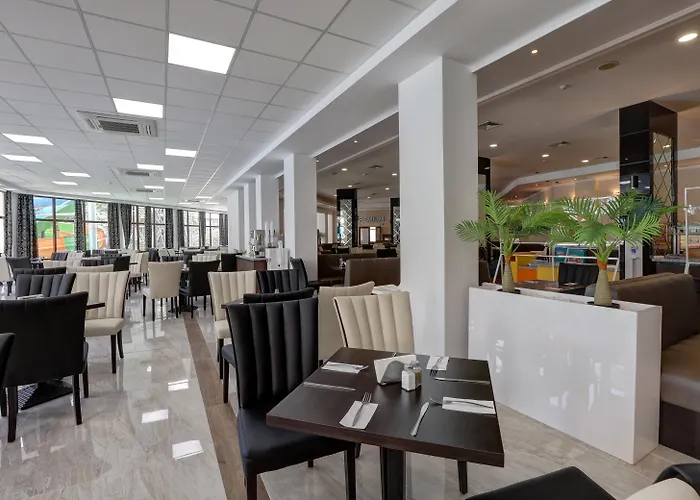 Prestige And Aquapark Hotel Varna